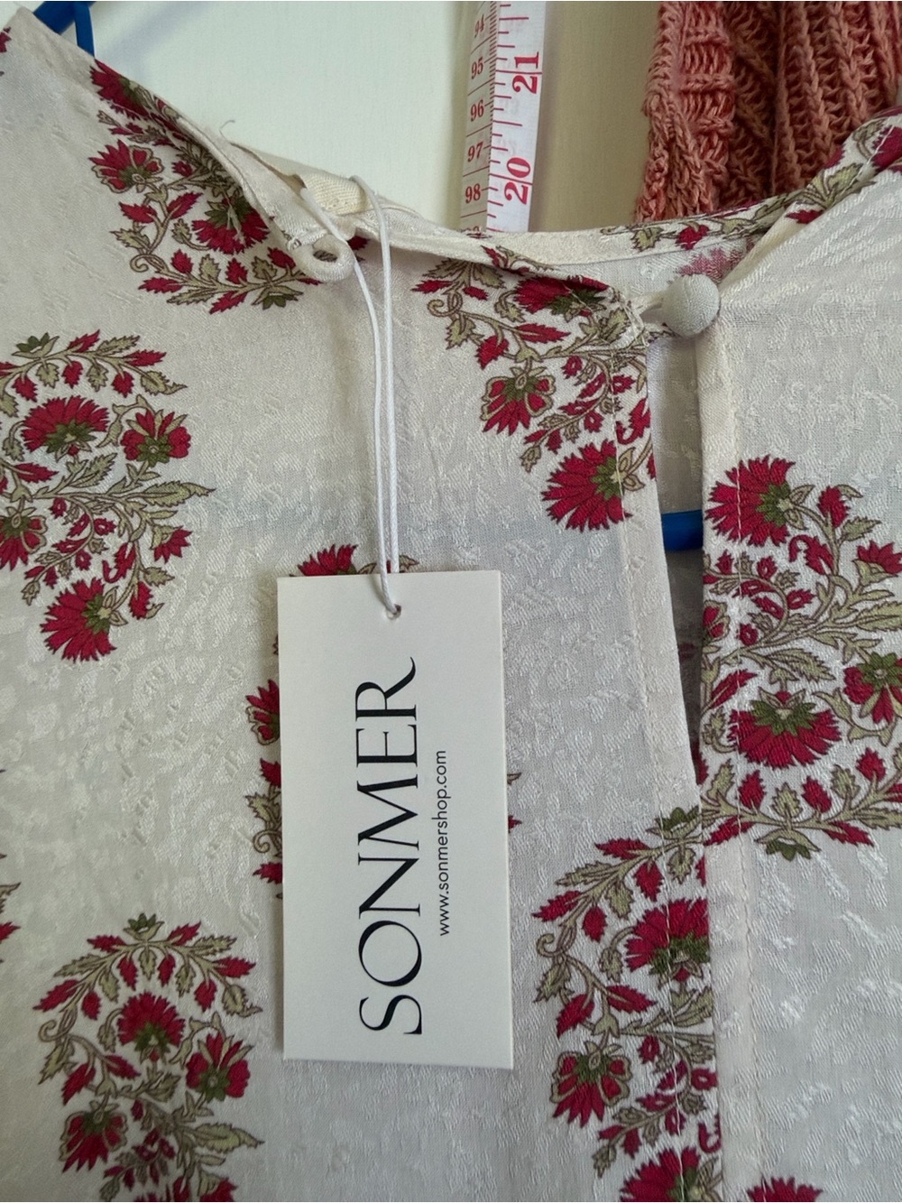 🌻🌻🌻“SONMER XL FIT LIKE LARGE”Long Sleeve Floral Maxi Dress in Cream and Red NWT